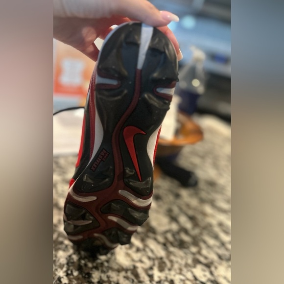 Nike Alpha Kids Red and White Cleats - Picture 5 of 5
